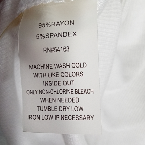 🤍New Calvin Klein Top🤍 - Picture 5 of 5